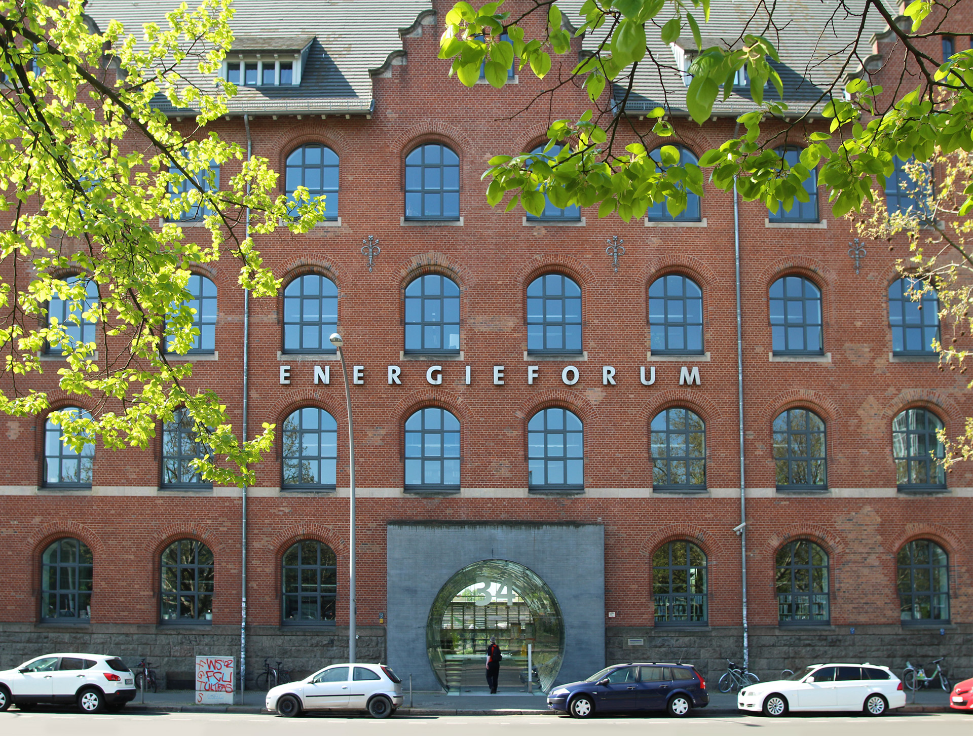 Berlin Gebäude Energie Forum im Frühling